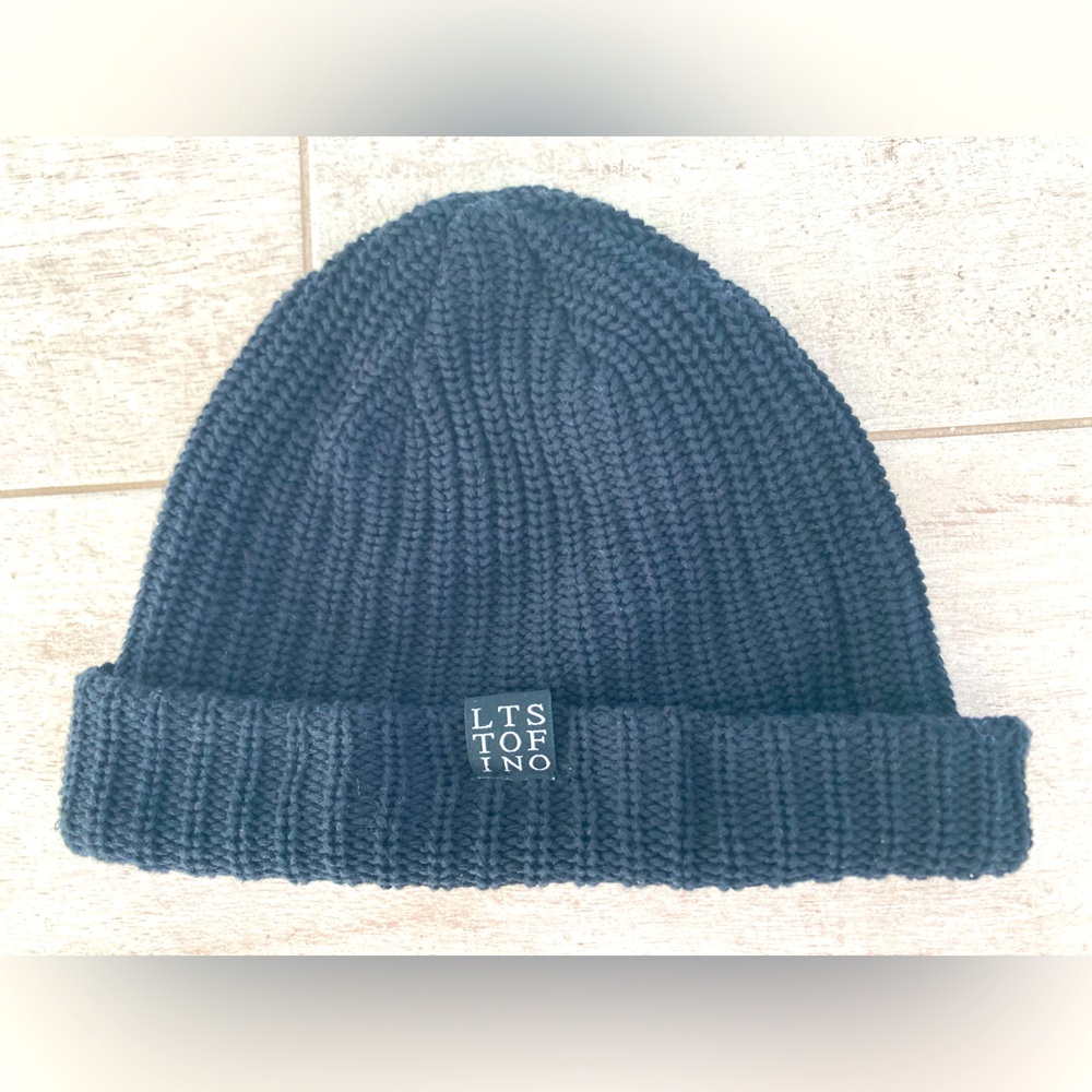 Tofino Black Toque